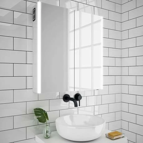 Toreno 700x650mm LED Illuminated 2-Door Bluetooth Mirror Cabinet With Motion Sensor, Shaving Socket & Anti-Fog - MIR018 - Image 4